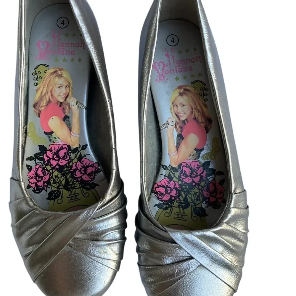 Hanna Montana shimmering slip-on shoe size 4